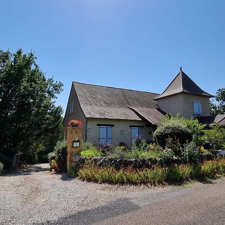Aux Deux Colombes Bed & Breakfast Padirac Bagian luar foto