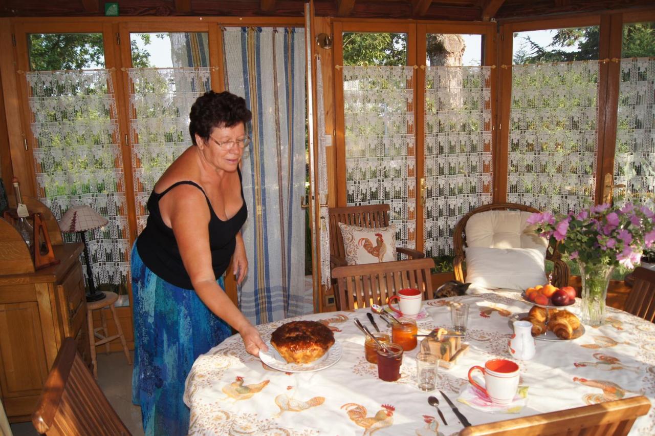 Aux Deux Colombes Bed & Breakfast Padirac Bagian luar foto