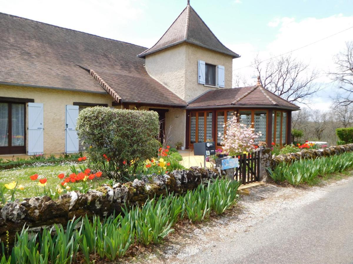 Aux Deux Colombes Bed & Breakfast Padirac Bagian luar foto