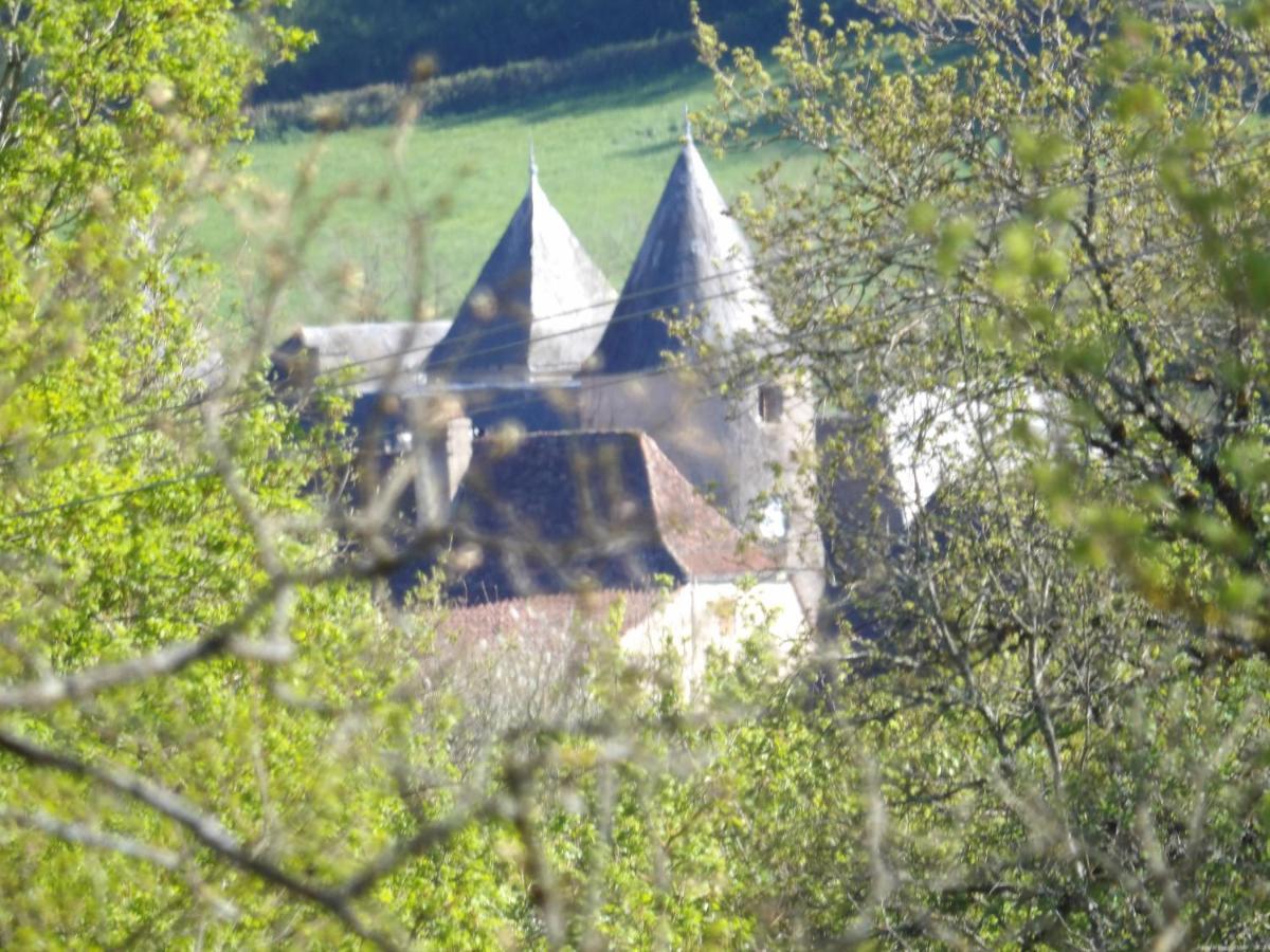 Aux Deux Colombes Bed & Breakfast Padirac Bagian luar foto